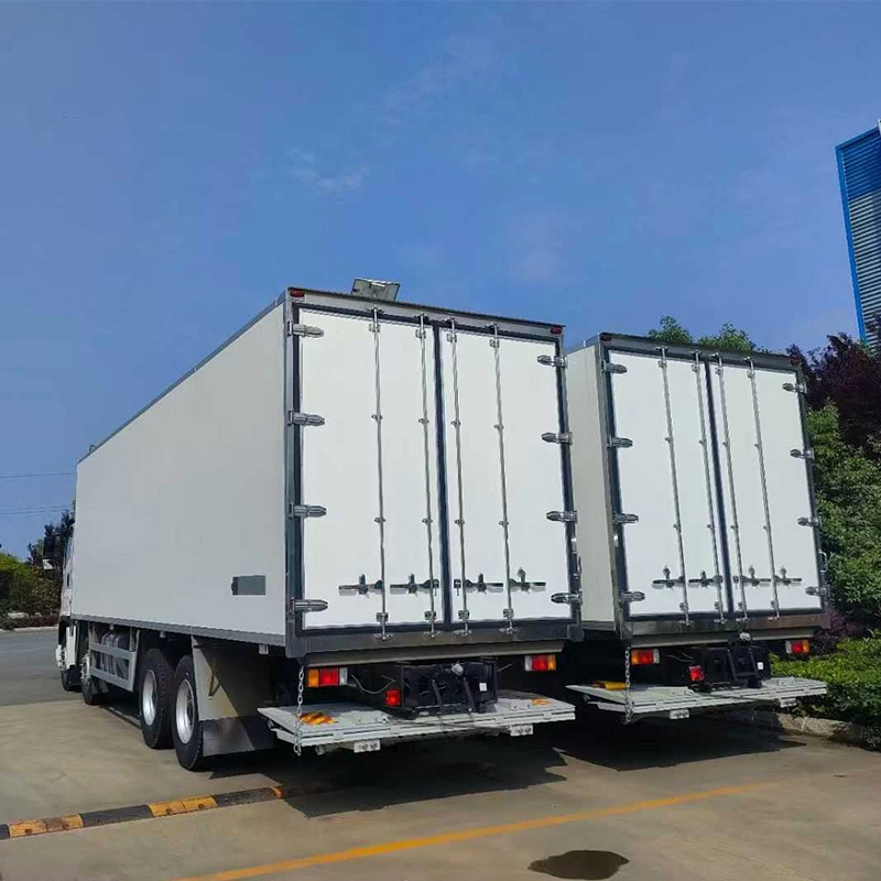 Isuzu 8x4 Refrigerated Truck for Seafood Delivery