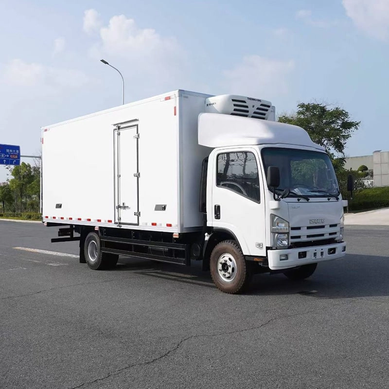 Isuzu 8 Ton Refrigerated Box Truck 