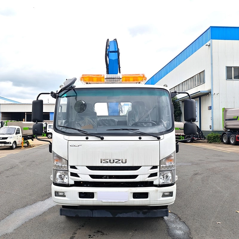 Isuzu Wrecker Tow Truck with Crane