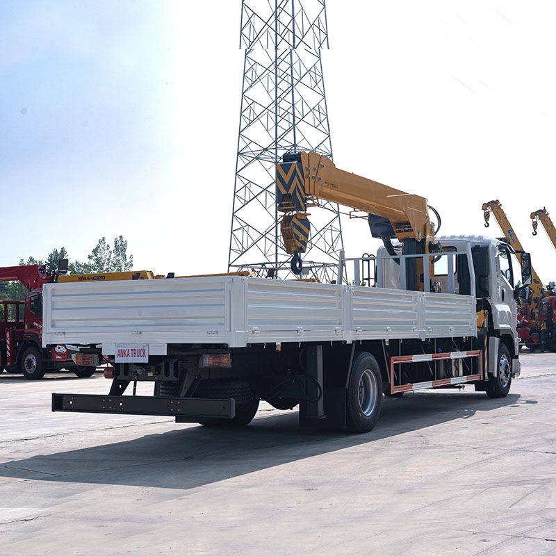 Isuzu GIGA Truck Mounted Crane 