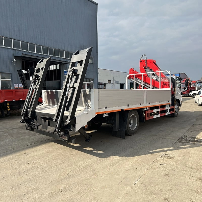 Isuzu 5Ton Folding Crane Truck