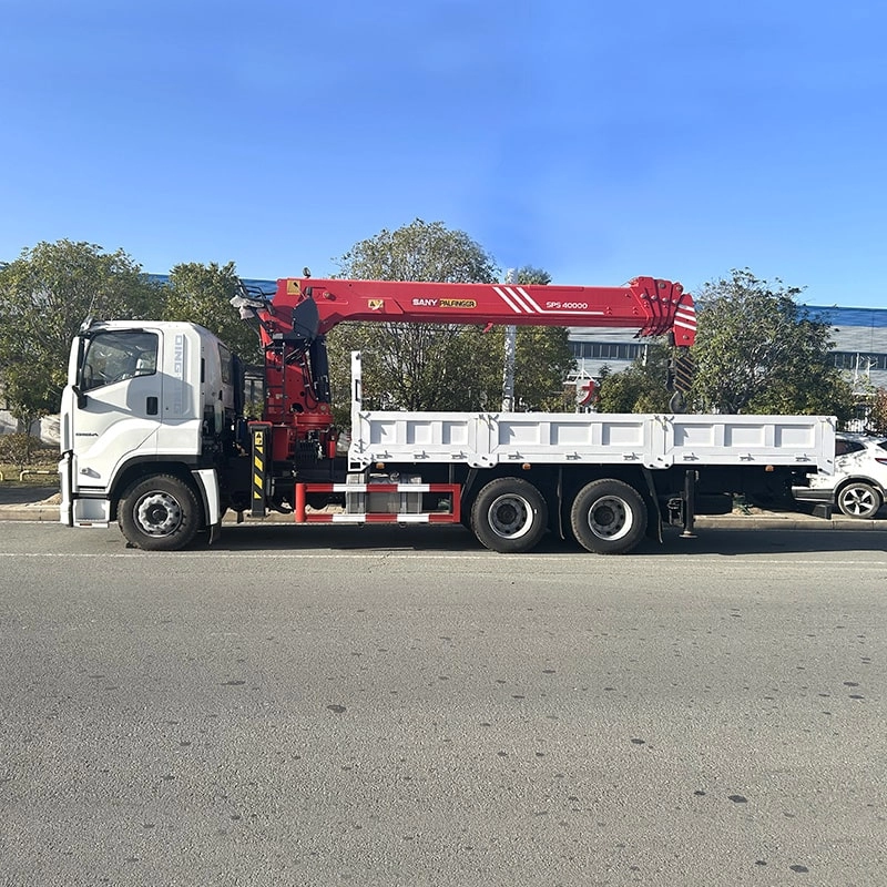 Isuzu GIGA 12 Ton Truck Mounted Crane