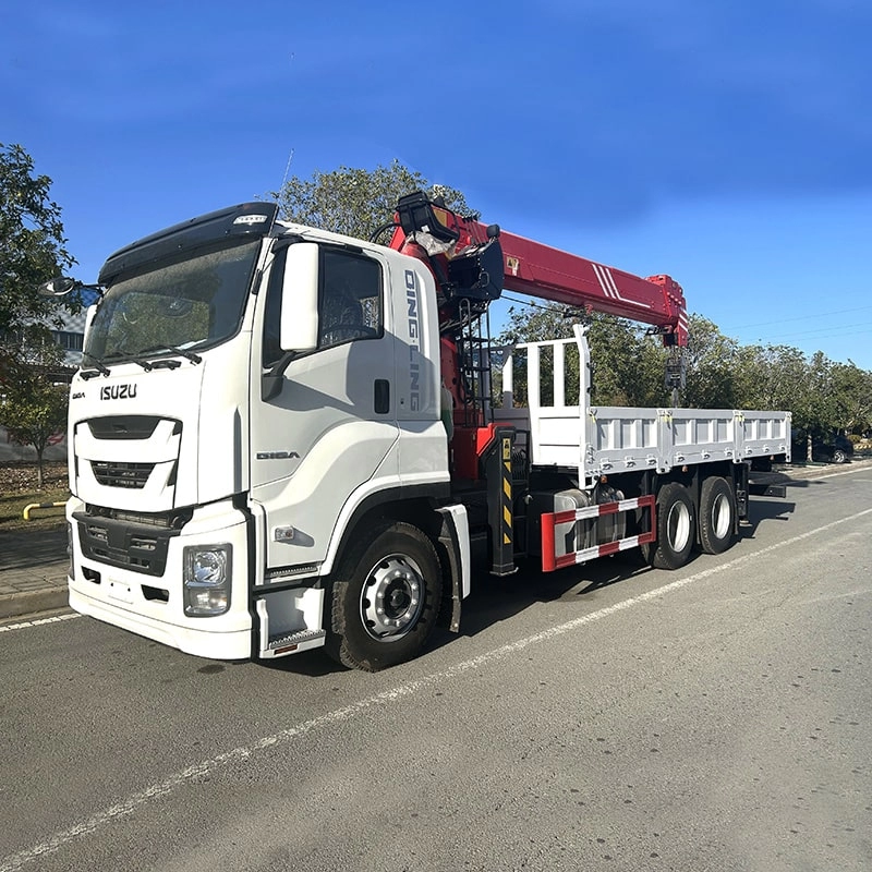 Isuzu GIGA 12 Ton Truck Mounted Crane