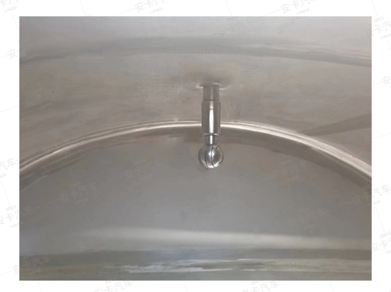 Isuzu Bulk Milk Tank Truck CIP System