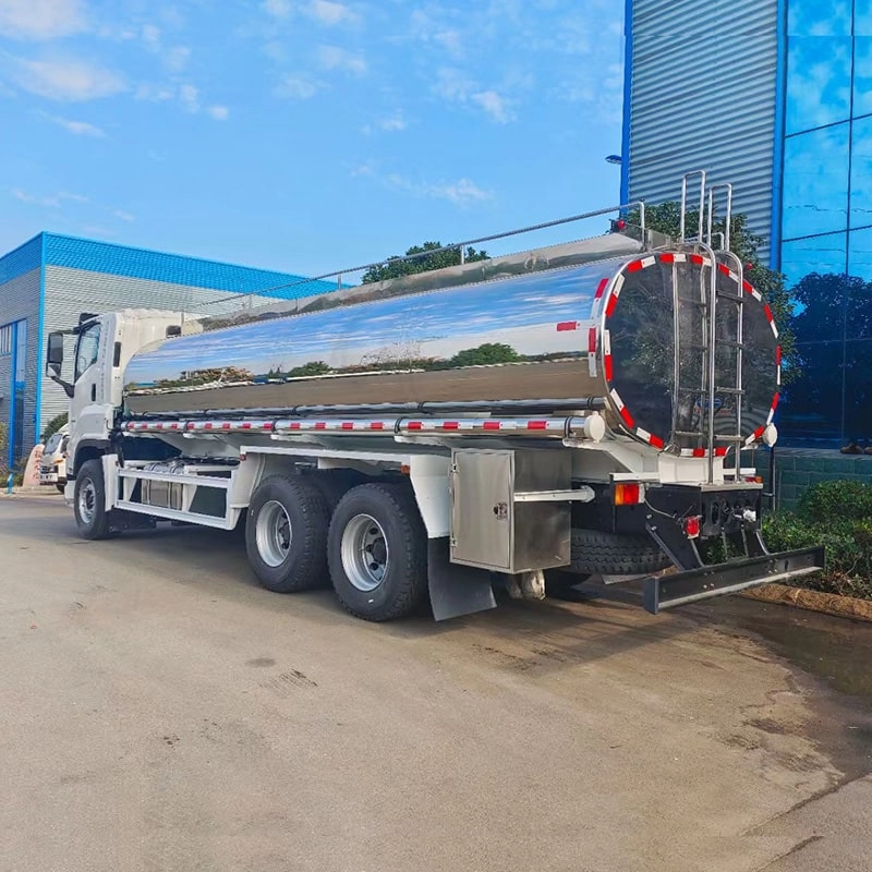 Isuzu Bulk Raw Milk Delivery Tanker Truck 