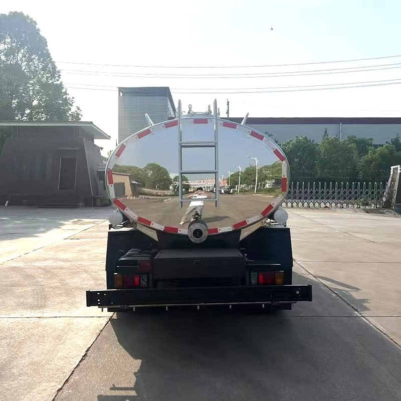 Isuzu 10 Ton Bulk Milk Transport Tank Truck 