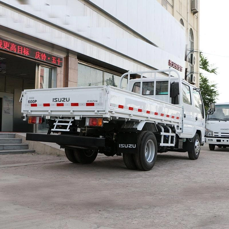 Isuzu 600P Cargo Van Truck