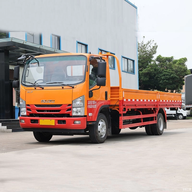 Isuzu 700P Goods Transfer Cargo Truck 