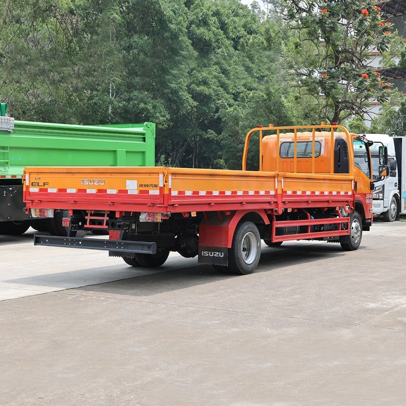 Isuzu 700P 7 Ton Goods Delivery Truck