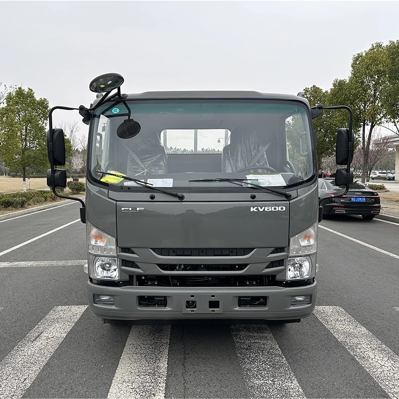 Isuzu KV600 Cargo Van Truck