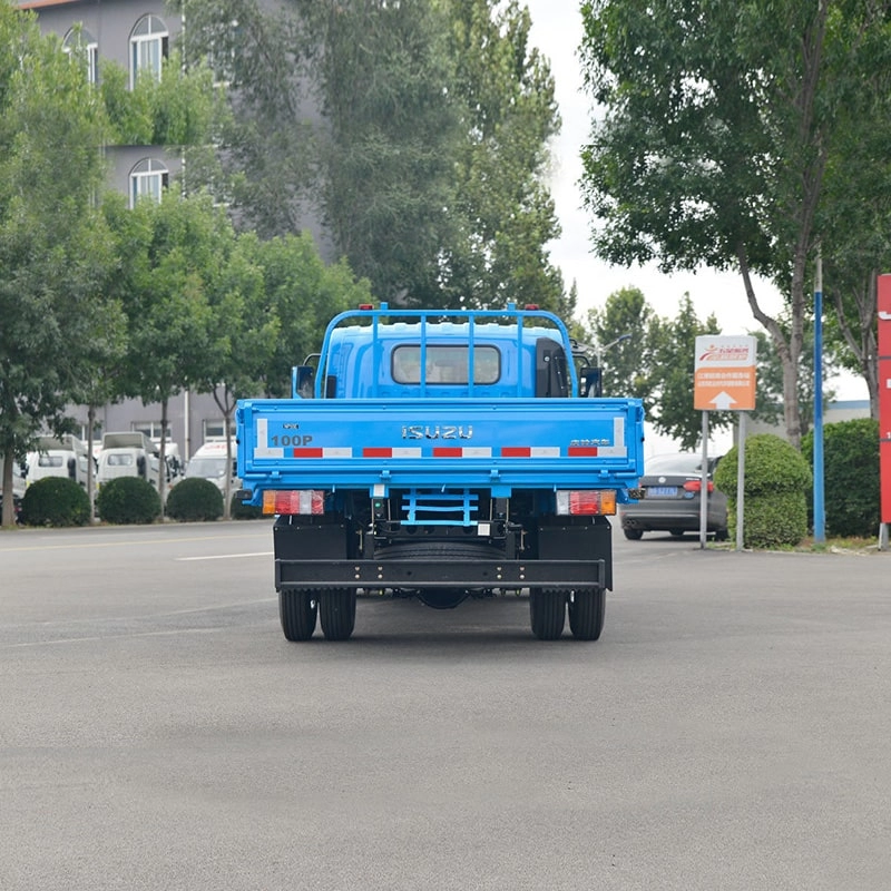 Isuzu 4 Ton Goods Hauling Truck
