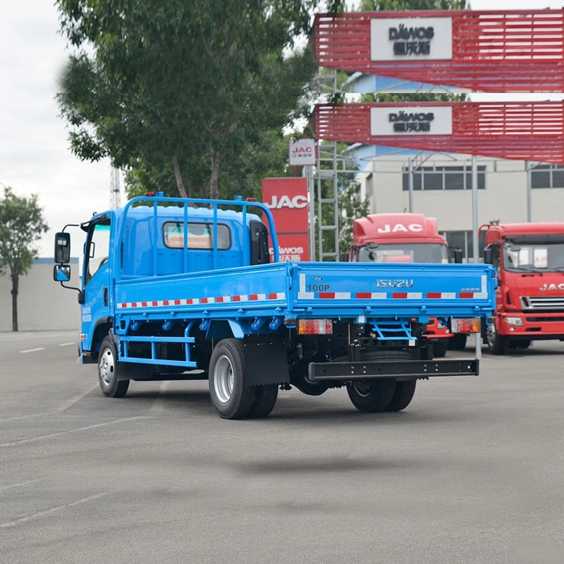 Isuzu 4 Ton Goods Transport Truck