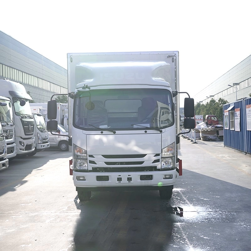 Isuzu Insulated Lorry for Goods Transport