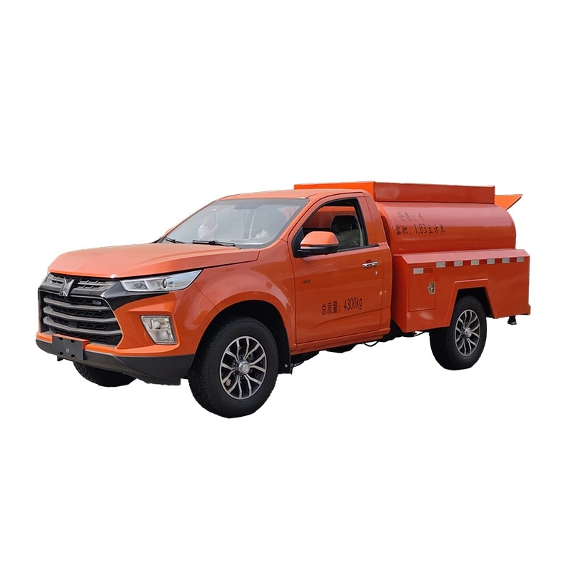 Isuzu Water Truck