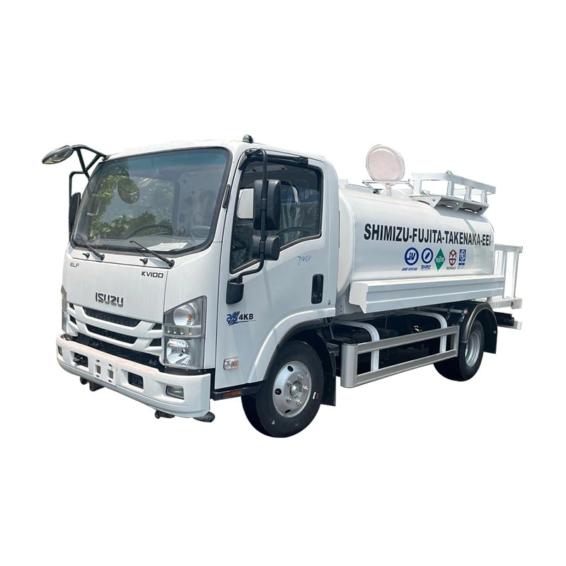 Isuzu Small Water Tanker Truck