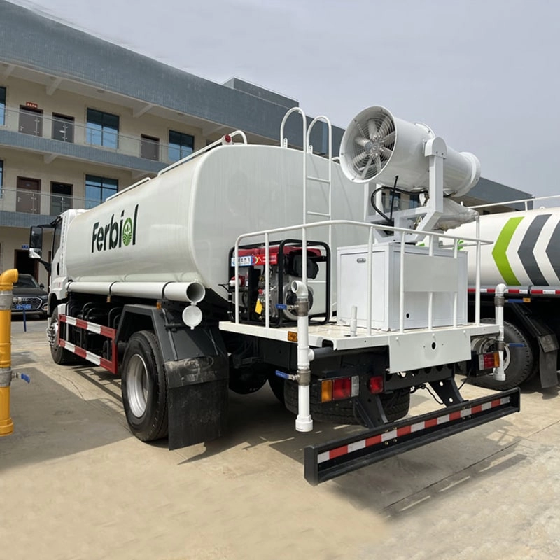 Isuzu Water Truck with Fog Cannon