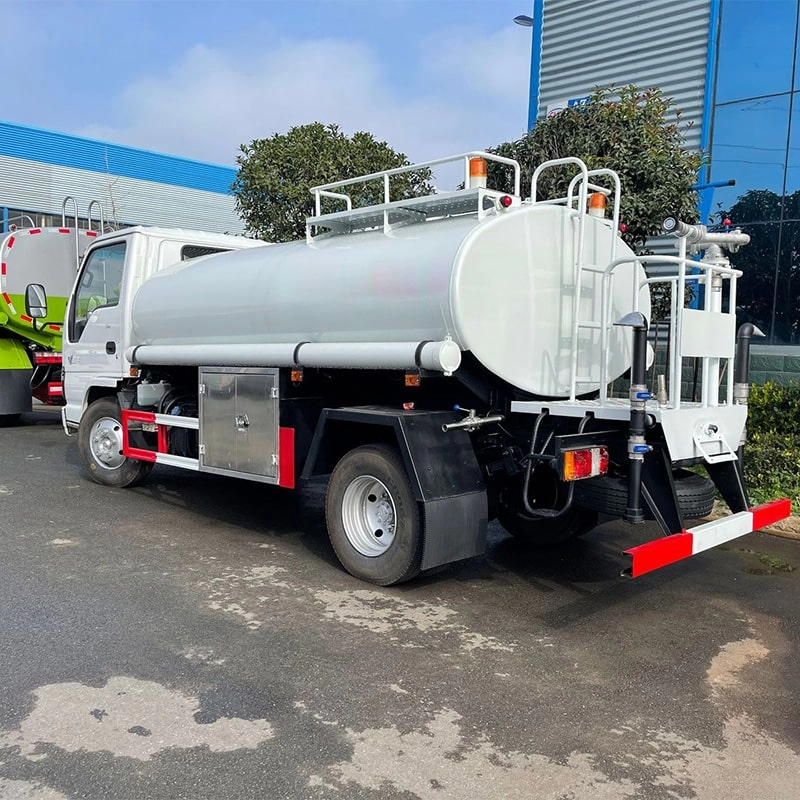 Isuzu Small Water Truck for Sale 