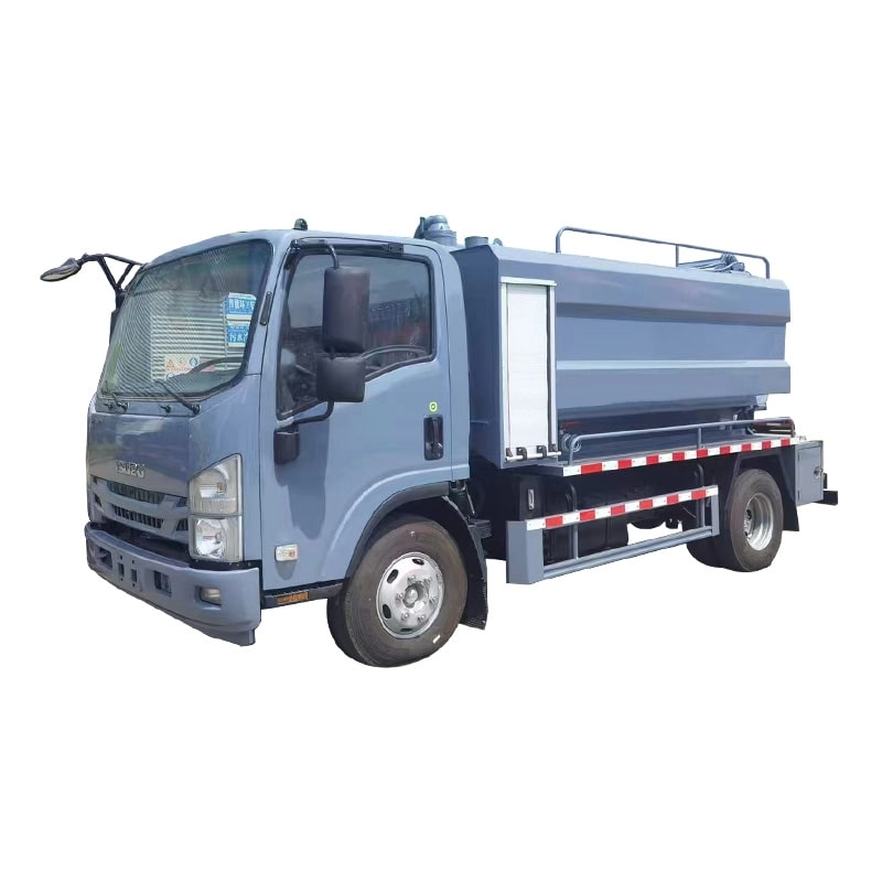 Isuzu Sewer Jetting Truck Front Side View