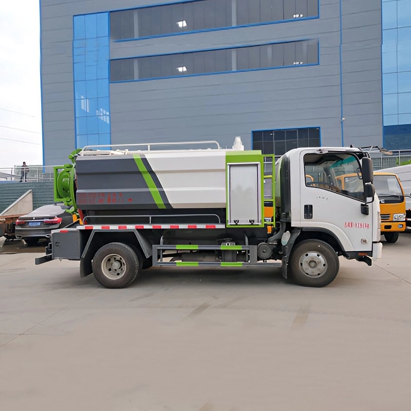 Isuzu Vacuum Sewer Jetting Truck Side View