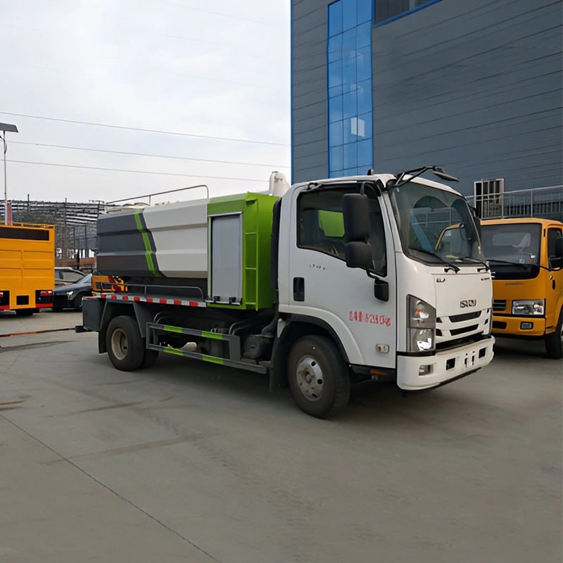 Isuzu Sewer Cleaning Truck SIde View