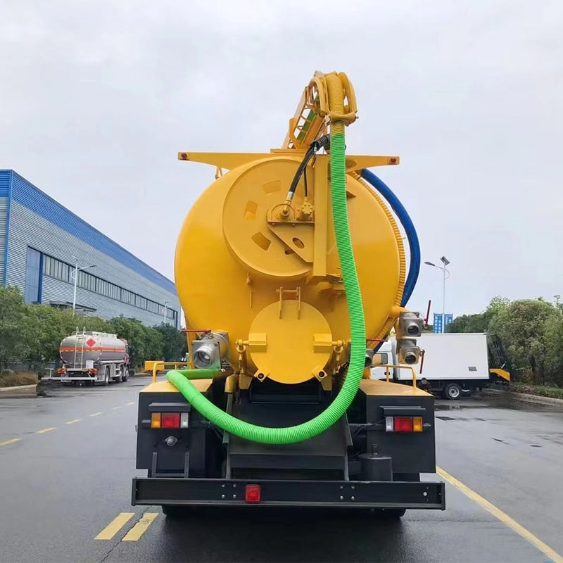 Isuzu 6x4 Sewer Jetting Truck