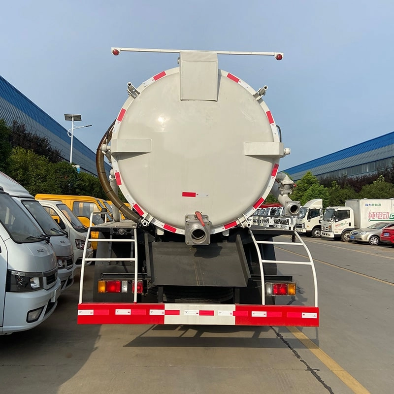 Isuzu Sewage Suction Truck Back View