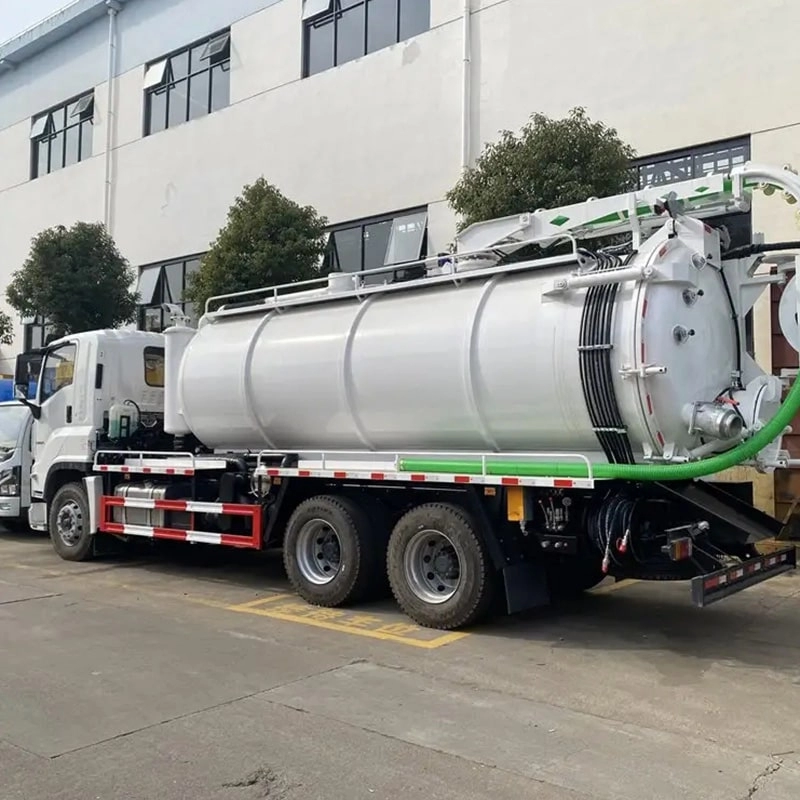 Isuzu Sewage Suction Tanker Truck