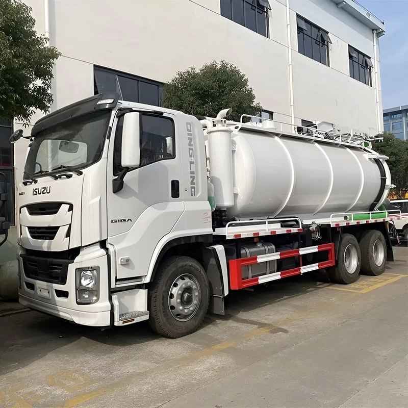 Isuzu 6x4 Truck Mounted Sewer Jetter