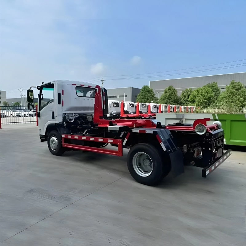 Isuzu 700P Hook Lift Garbage Truck