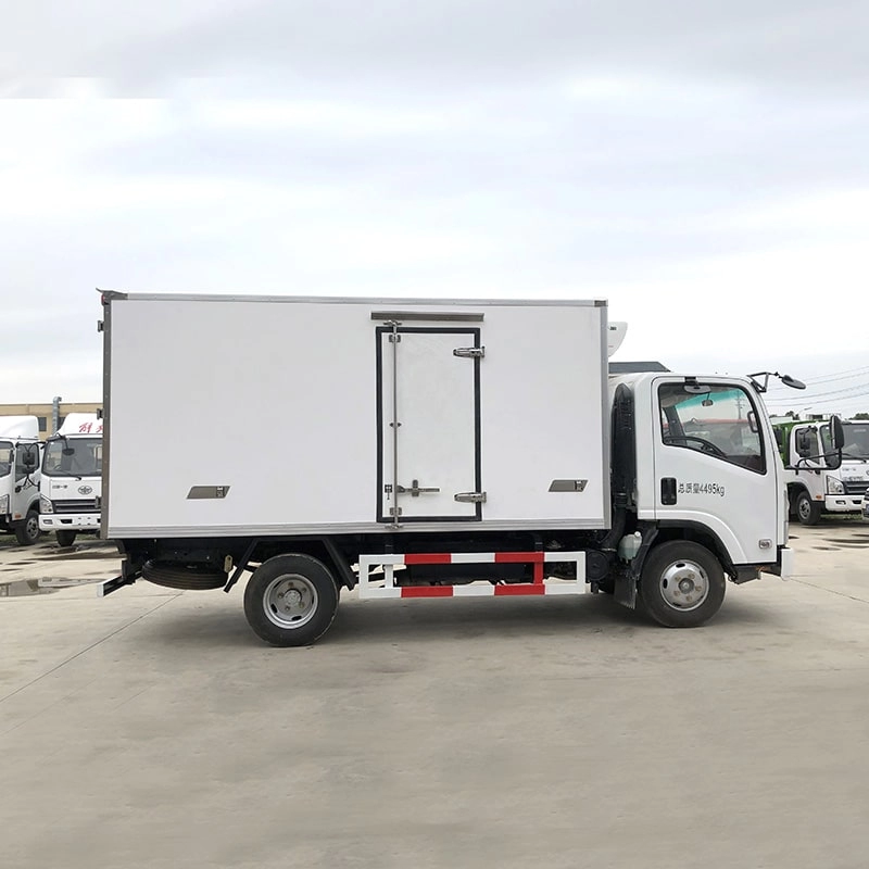 Isuzu Reefer Box Lorry Truck Side View