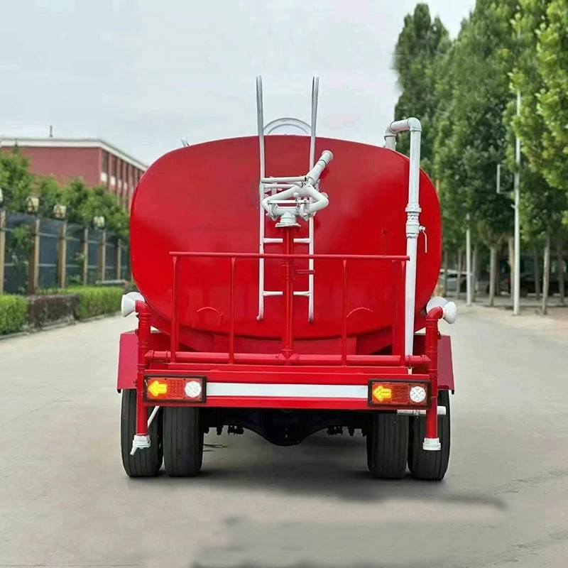 Isuzu Water Fire Fighting Truck Back View