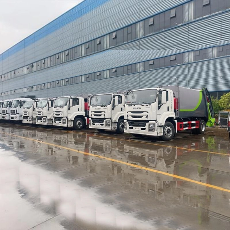 Isuzu Garbage Truck Compactor