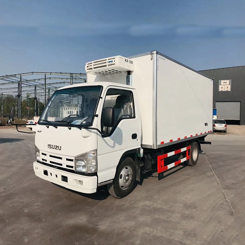 Isuzu Reefer Box Truck Front Side View