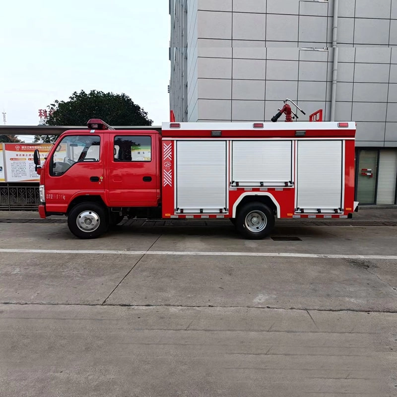 Isuzu Double Cabin Fire Engine Side View