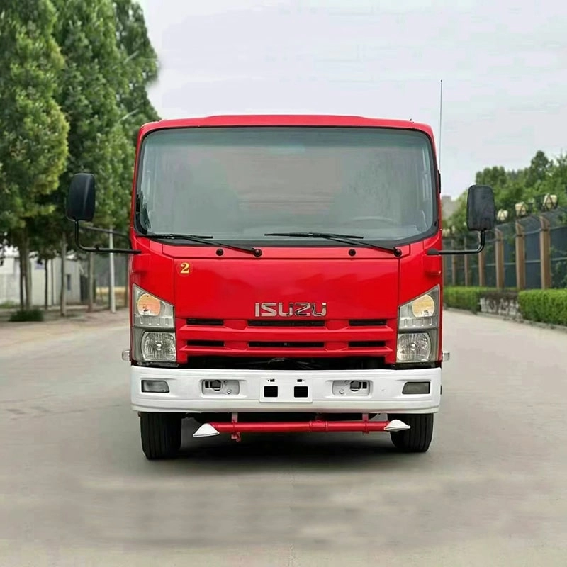 Isuzu Fire Fighting Truck Front View