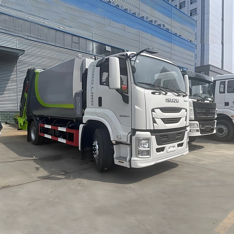 Isuzu Giga Compression Garbage Truck Front View