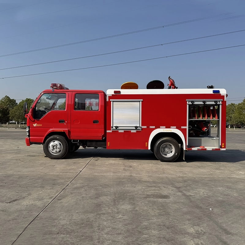 Isuzu Small Fire Fighting Truck Side View