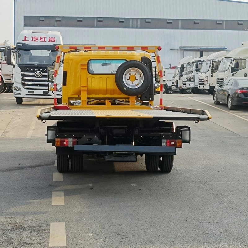 Isuzu Road Wrecker Truck Back View