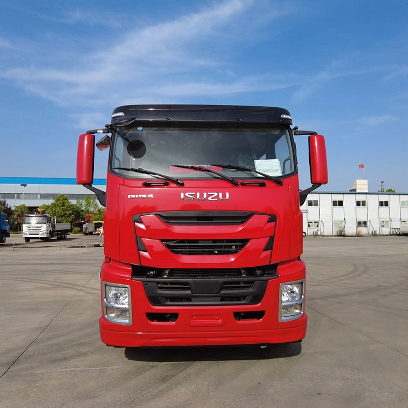 Isuzu Foam Water Fire Rescue Truck Front View