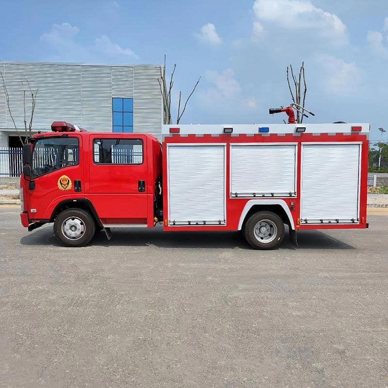 Isuzu Fire Recue Vehicle Side View