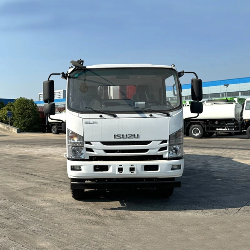 Isuzu Compressed Garbage Truck Front View
