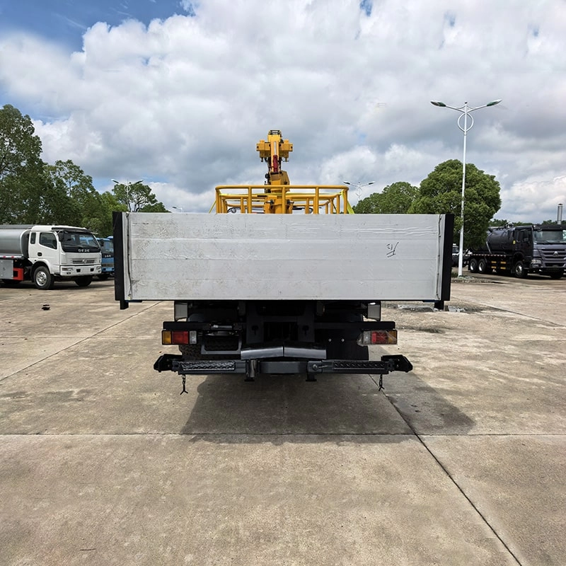 Isuzu Road Recovery Truck with Crane Back View