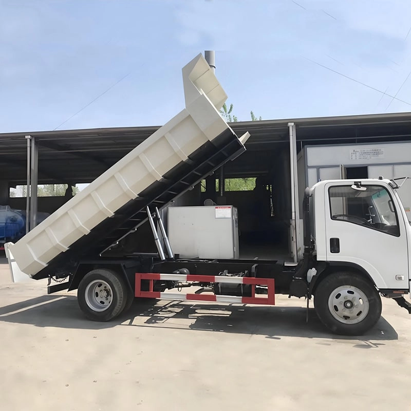 Isuzu Dumping Truck Side View