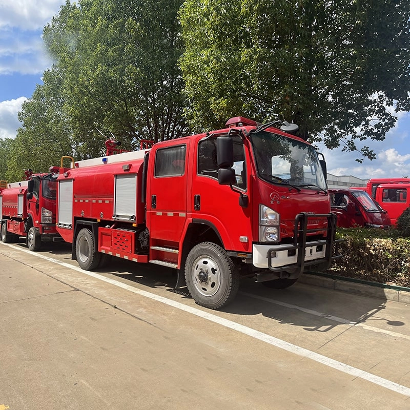 Isuzu 4x4 Water Fighting Truck