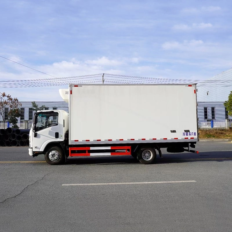 Isuzu Freezer Truck for Fish Transport Side View
