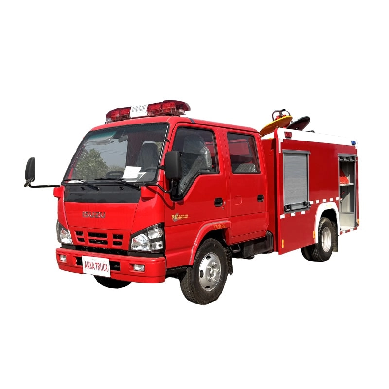 Isuzu Small Foam Fire Rescue Truck Side View