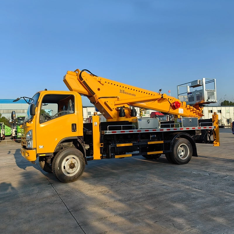 Isuzu 700P Aerial Work Platform Vehicle Side View