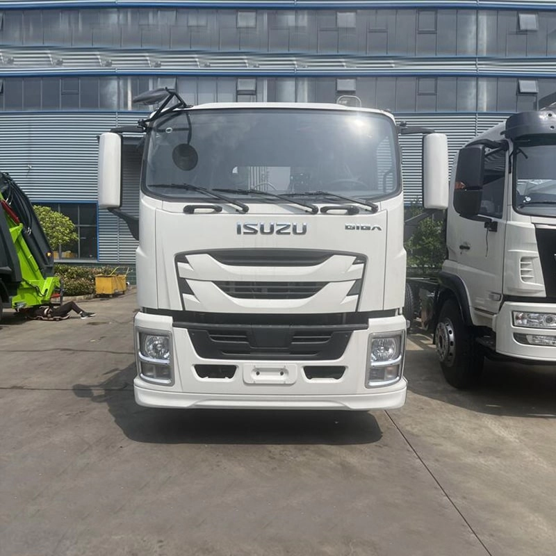 Isuzu GIGA Garbage Collection Truck Front View