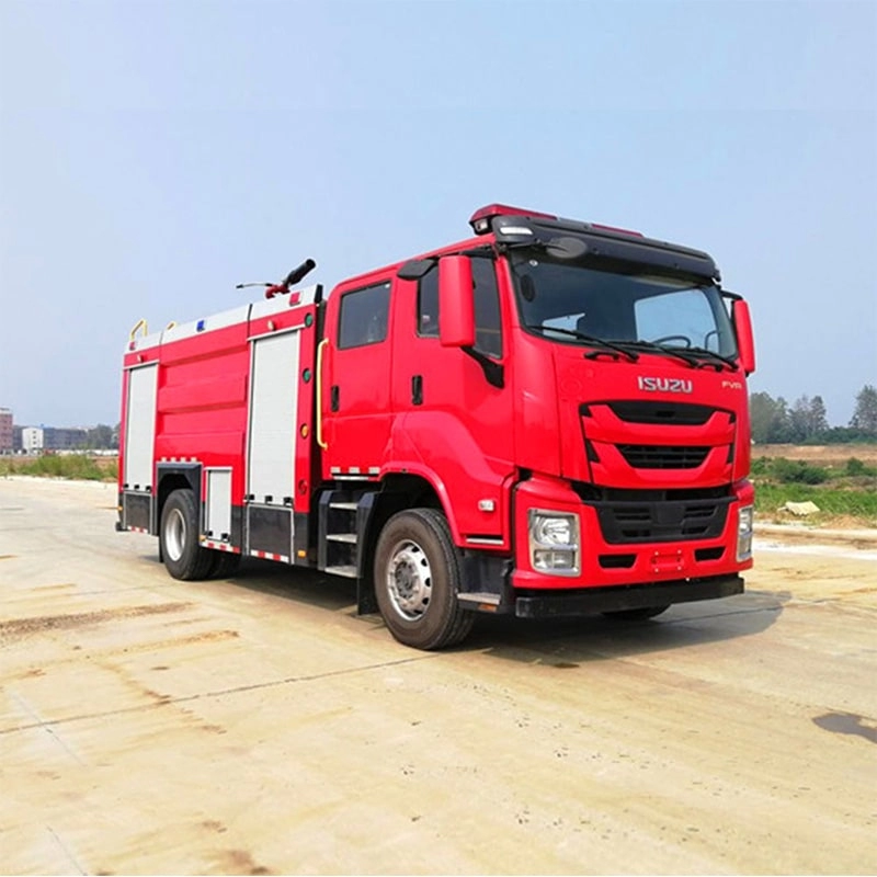 Isuzu Foam Water Fire Fighting Truck Front Side View