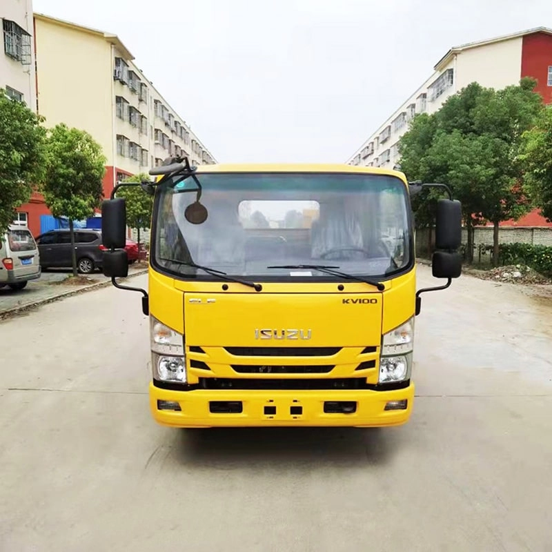Isuzu Rollback Wrecker Towing Truck Front View